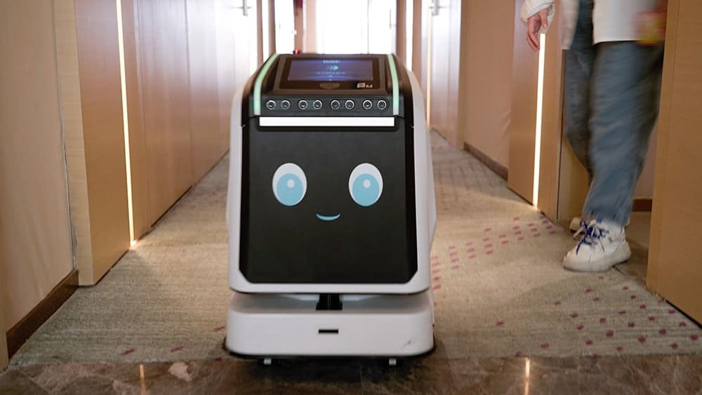 Vending Robot Back to Hotel Hall
